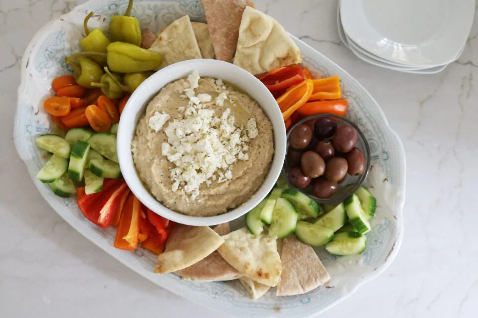 The Essentials of Hummus: Recipes, Tips, and Benefits